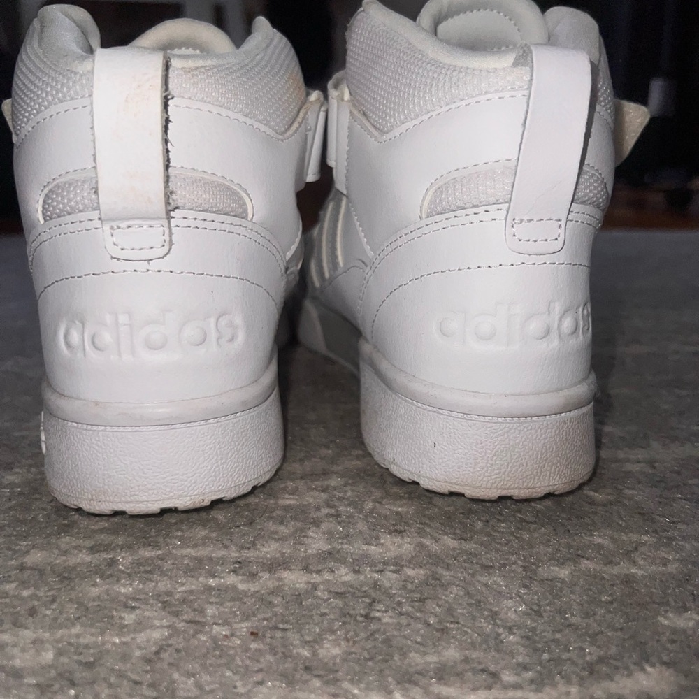 Adidas Originals Women’s Forum Low Sneakers - Picture 4 of 4